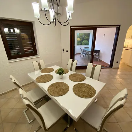 Apartmán Eugenia Košljun