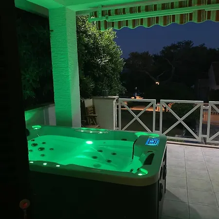 公寓 Eugenia Košljun