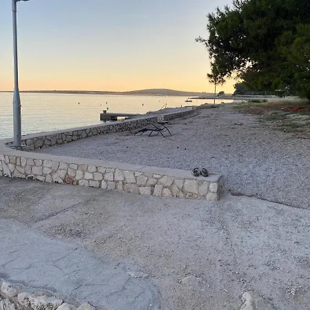 アパート Eugenia