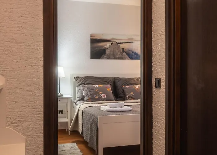 Eugenia Appartement *